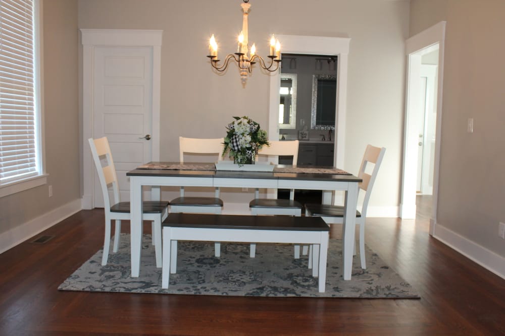 Old Glory - NEW LISTING / FULLY RENOVATED