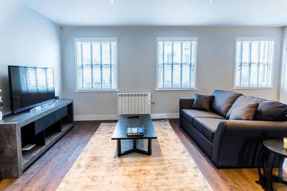 Suite Life Serviced Apartments