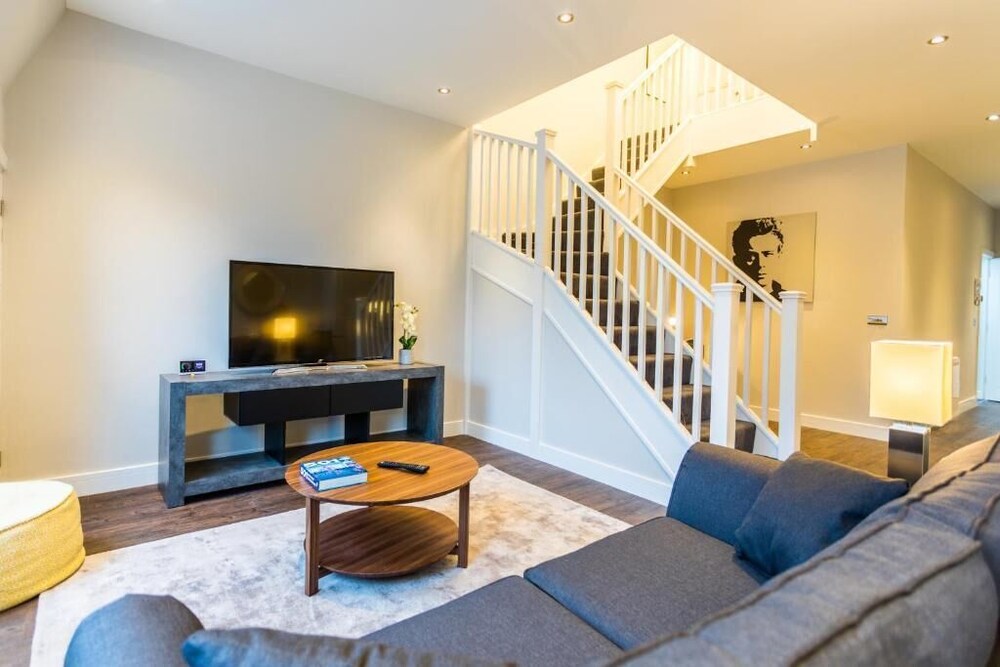 Suite Life Serviced Apartments