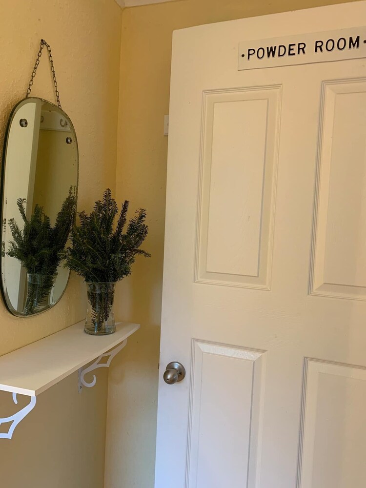 Cozy cottage in the countryside of Montverde, Fl. Lake County Vrbo