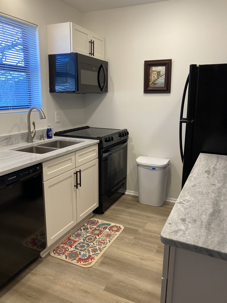 Private kitchen, 2144 New Bayfront Condo overlooking Mobile Bay