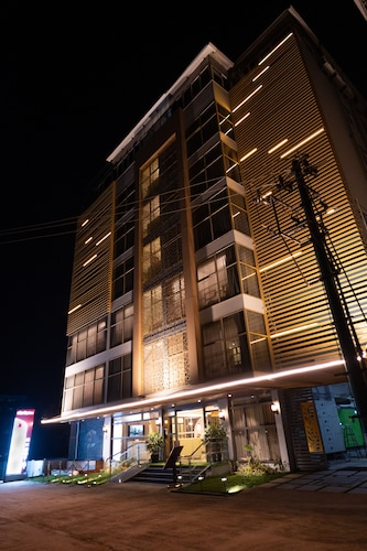 w-100 hotel_img
