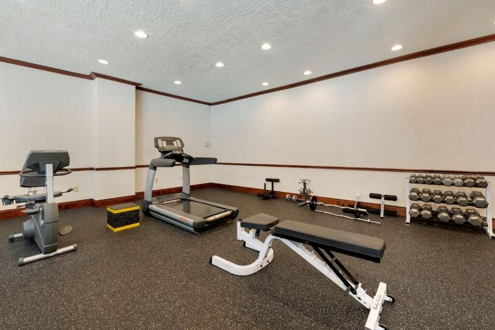 2 Amazing Units in Iconic Historic Building, Minutes to Riverwalk, U of Tampa