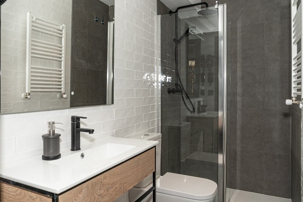 Foto - Pension H30 SALCES Self check in Licencia HBI01292