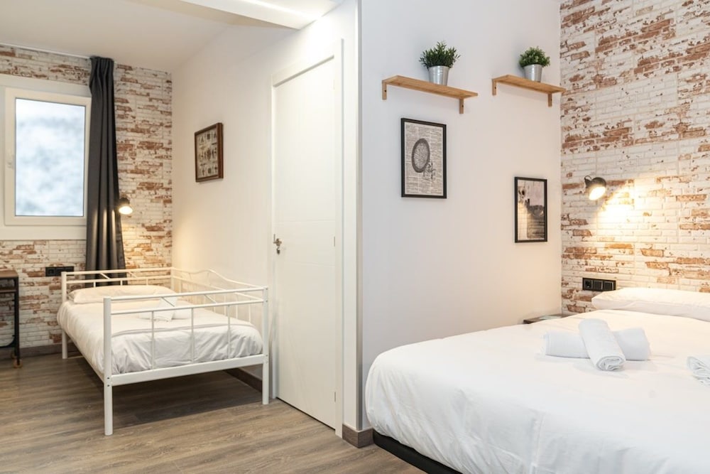 Foto - Pension H30 SALCES Self check in Licencia HBI01292