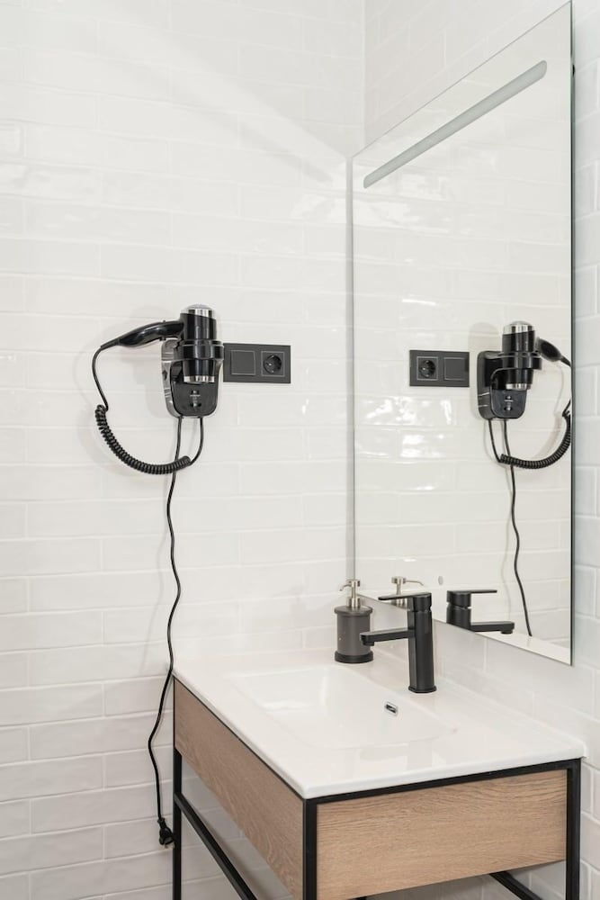 Foto - Pension H30 SALCES Self check in Licencia HBI01292