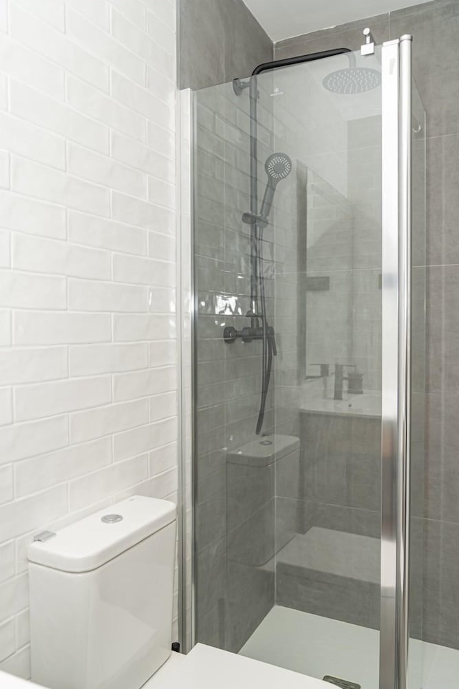 Foto - Pension H30 SALCES Self check in Licencia HBI01292