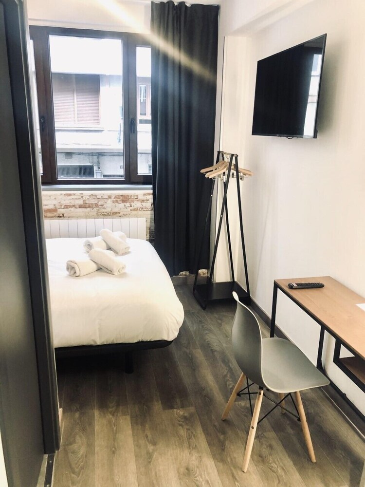 Foto - Pension H30 SALCES Self check in Licencia HBI01292