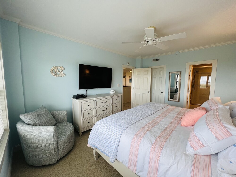 Renovated beach front condo in amenityfilled Duneridge Wrightsville