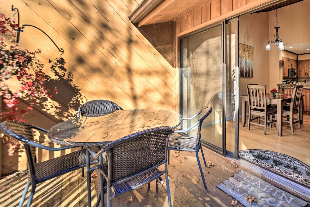 NEW! Sunny Sapphire Townhome w/ Resort Amenities!