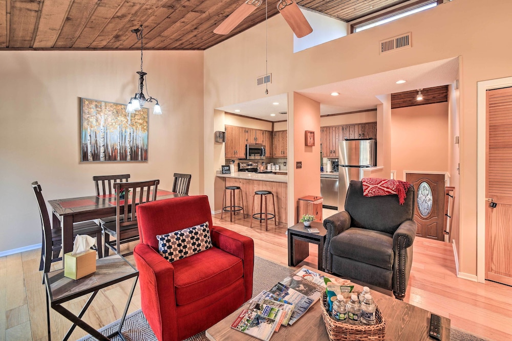 NEW! Sunny Sapphire Townhome w/ Resort Amenities!