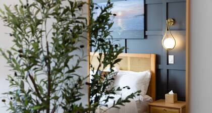 The Modernist Hotel
