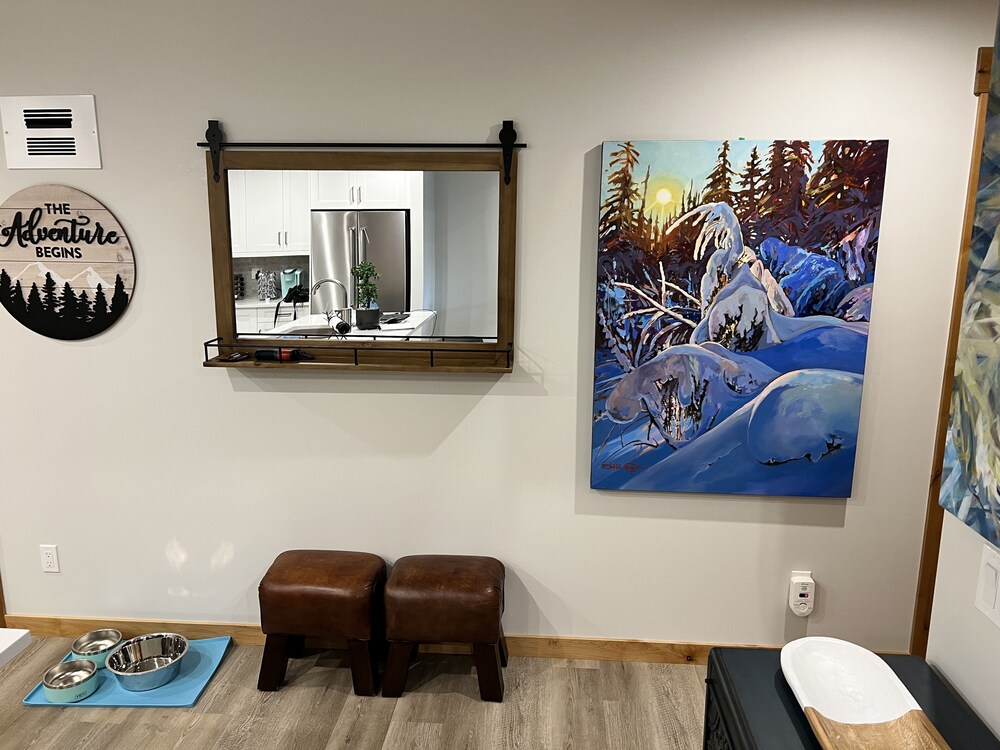 Luxury Penthouse CondoPet Friendly with Vaulted ceilings, best of