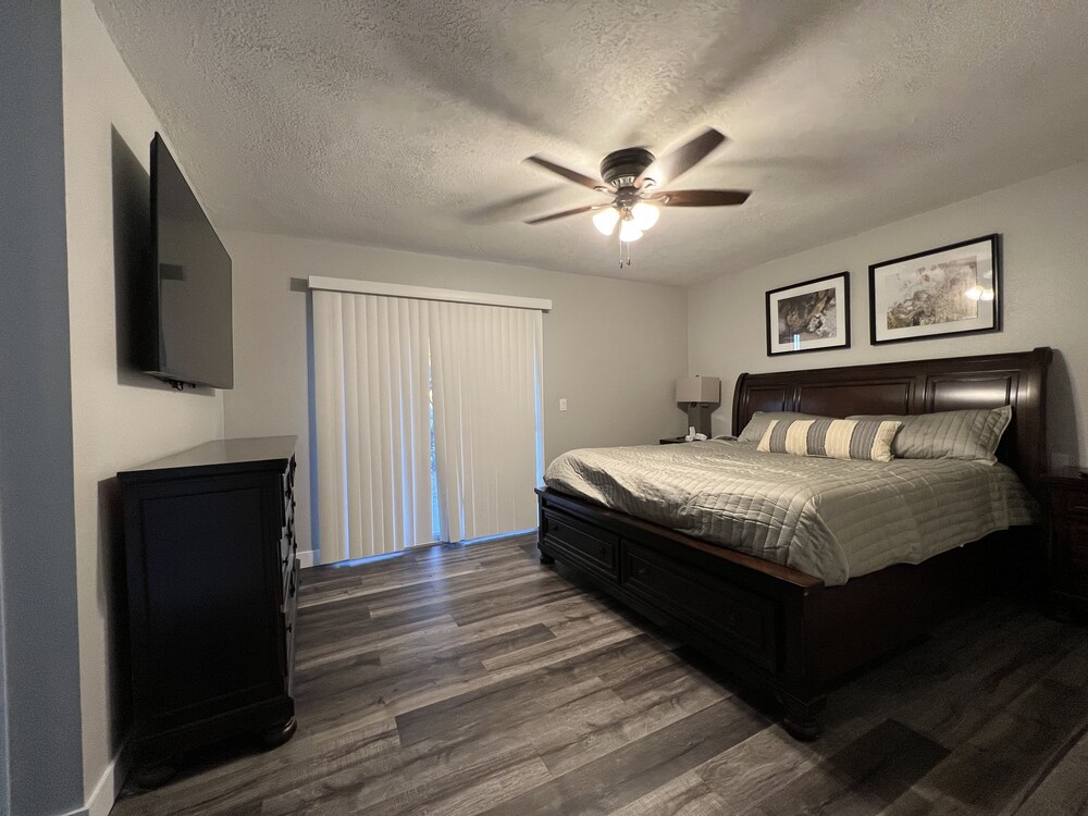 Beautiful 3 bedroom house with pool