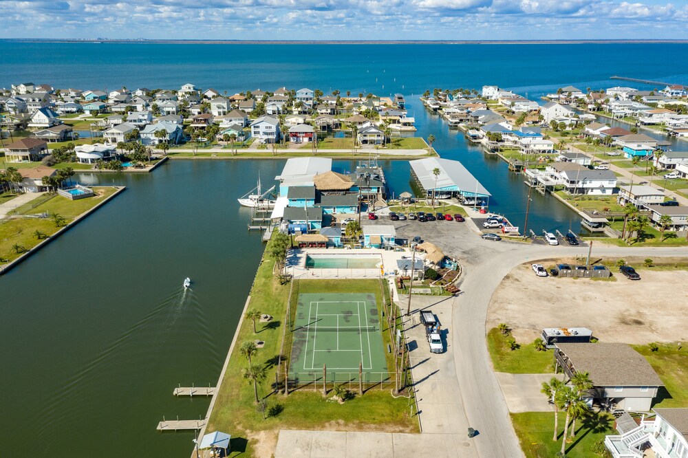 Private Beachfront Home w/ 2 Decks, Large Primary Loft, 2 Grills + Picnic Table