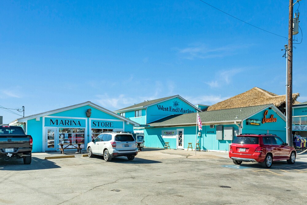 Private Beachfront Home w/ 2 Decks, Large Primary Loft, 2 Grills + Picnic Table