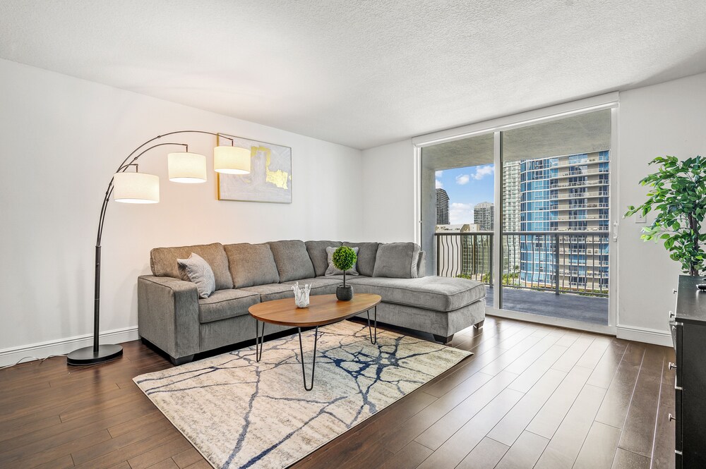 Unique 1 Bed 1 Bath • Brickell • Water View