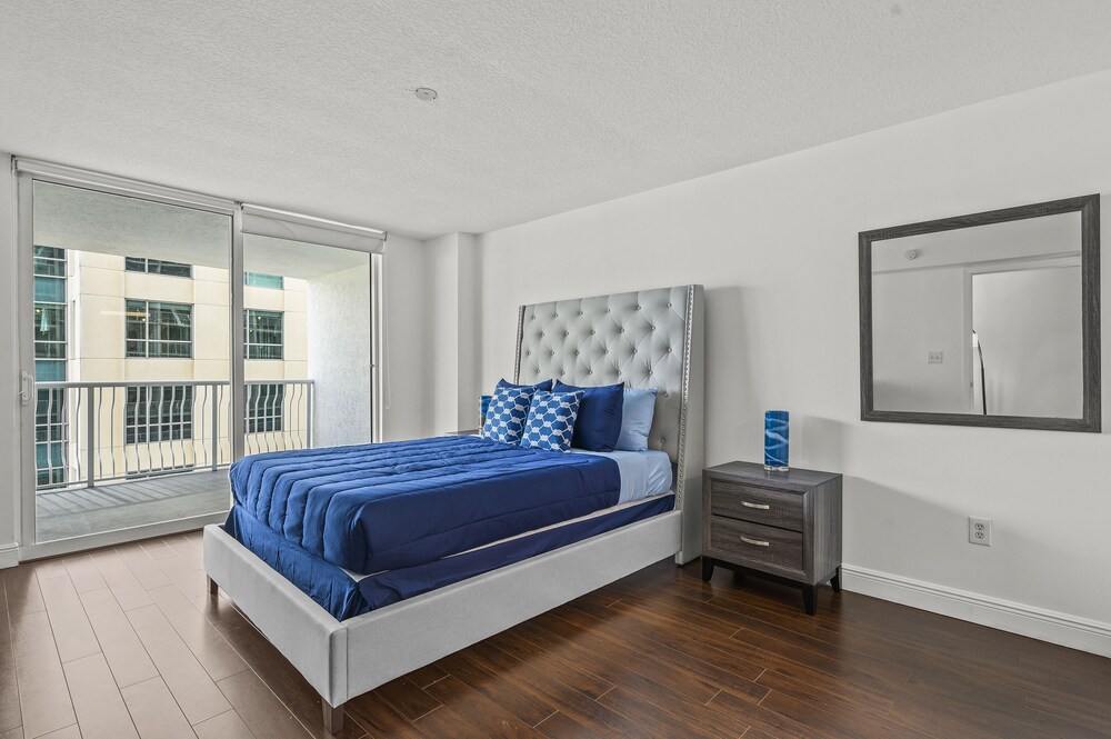 Unique 1 Bed 1 Bath • Brickell • Water View