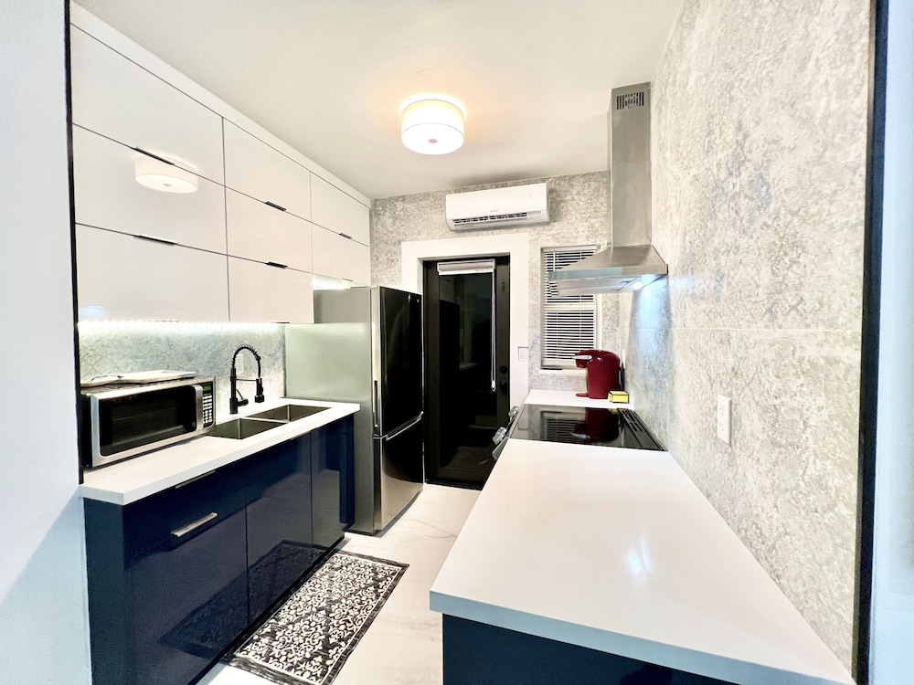 Winterhaven At The Carrington- 2 Bedroom 1 Bath Apartment-50% off Monthly rental