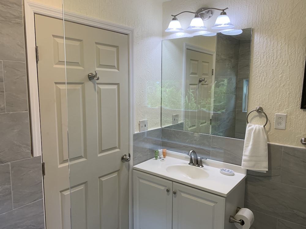 Beautiful 2br in the heart of Miami!