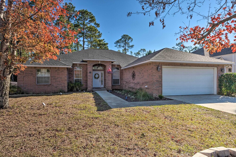 NEW! Private Gulf Breeze Gem w/ Easy Shore Access!