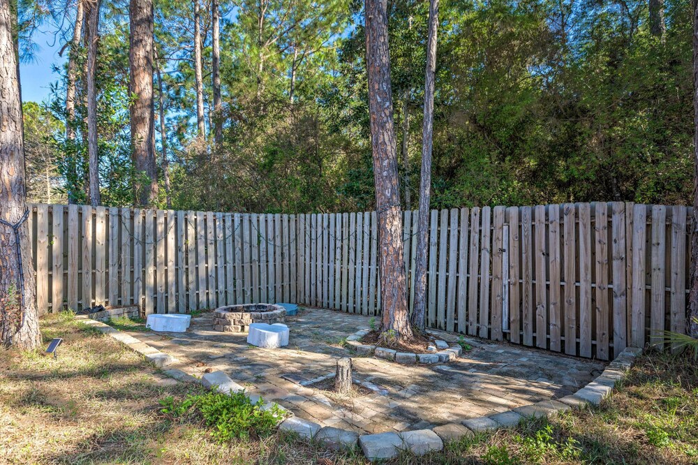 NEW! Private Gulf Breeze Gem w/ Easy Shore Access!