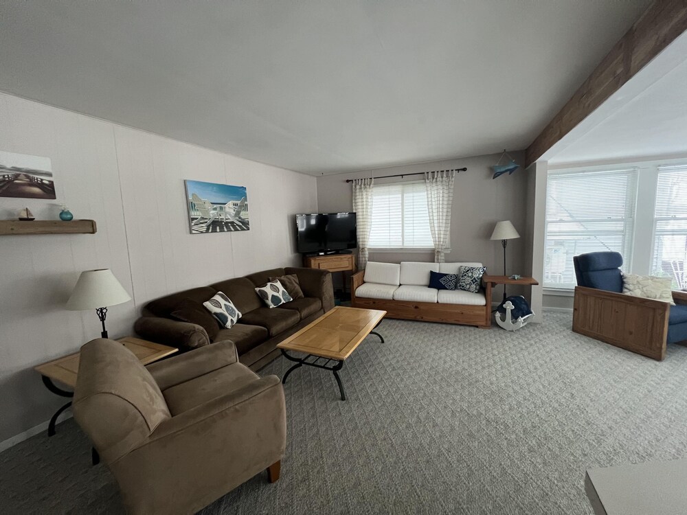 Pentwater Paradise on Bass Lake Oceana County Vrbo