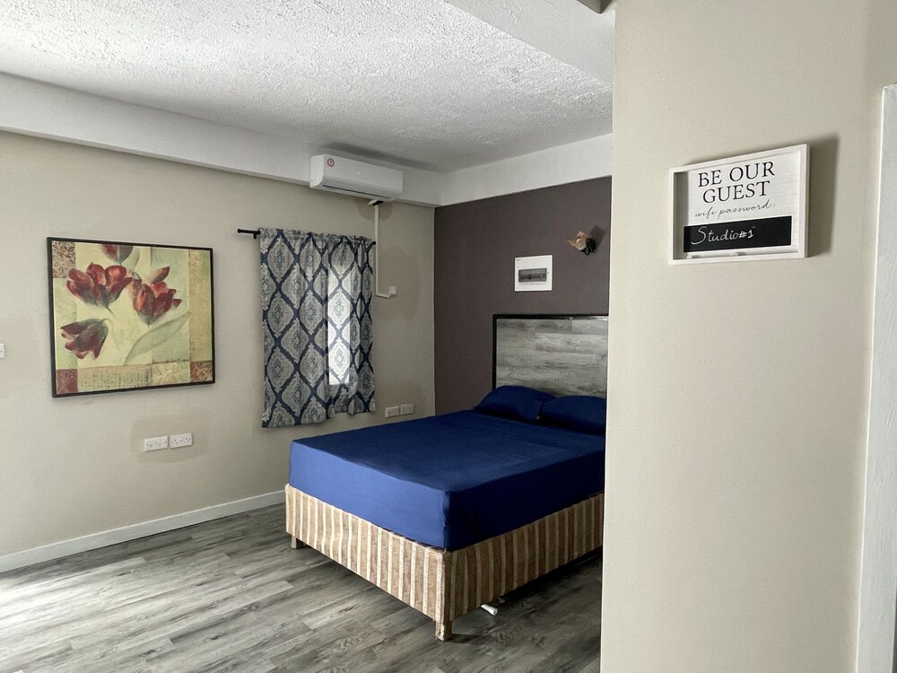 Belmont Apartments/Modern affordable in Saint