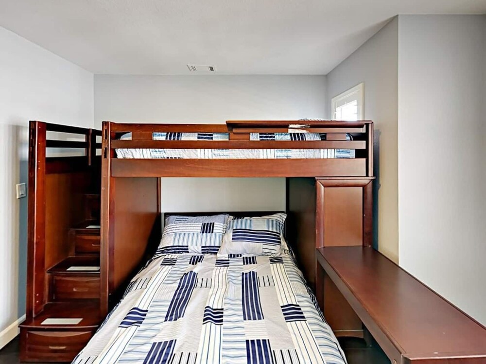 ★SALE★3BD2BA Carpinteria ★Walk to Downtown & Beach Carpinteria Vrbo