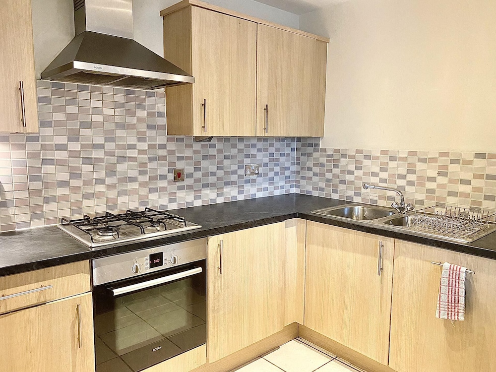 Remarkable 2-bed Apartment in Cheltenham