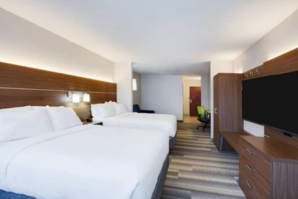 8610 Elm Fair Blvd, Tampa, FL 33610, USA