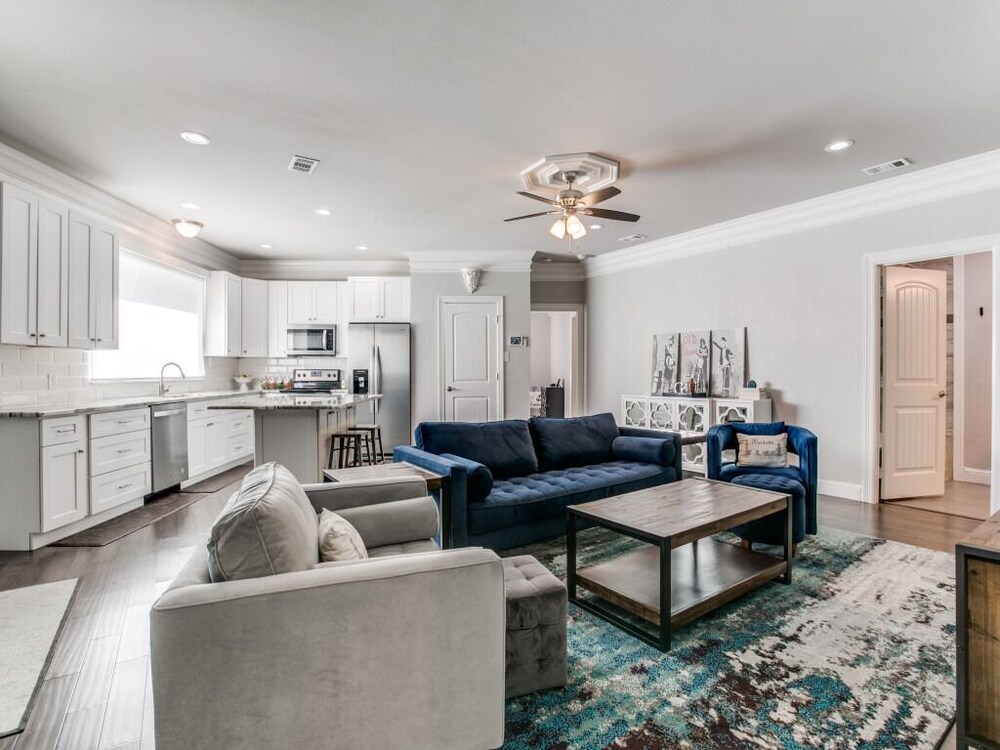 UPDATED MID CENTURY RANCH IN HISTORIC GRAPEVINE! Grapevine Vrbo