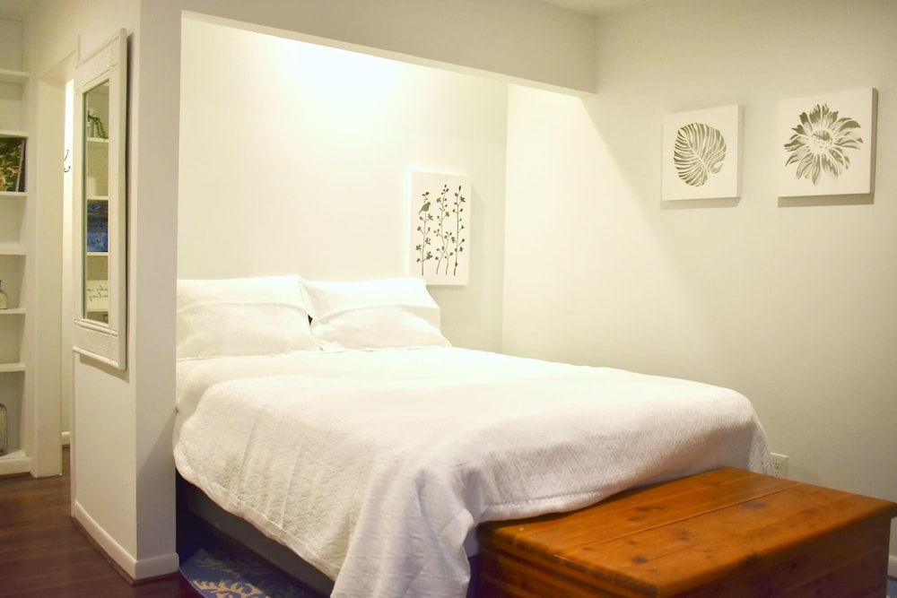 Vassar Place Studio S Houston Vrbo