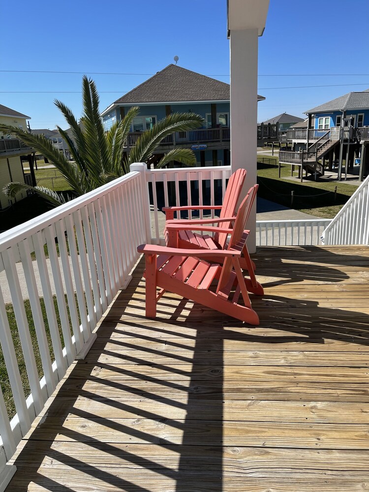 Rockin' Redfish relaxing family beach house, fisherman's paradise.