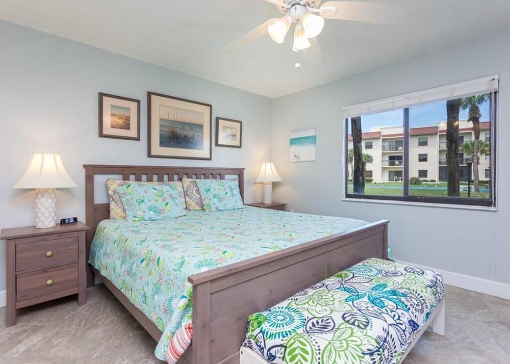 St. Augustine Beach, Florida 2 bed / 2 bath Pet Friendly Beachfront