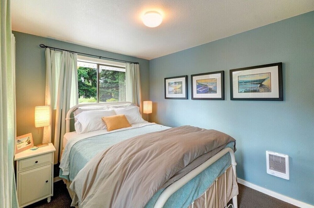 Puget Sound Hood Canal Water Front Home With Incredible Views