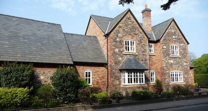 Keepers Lodge