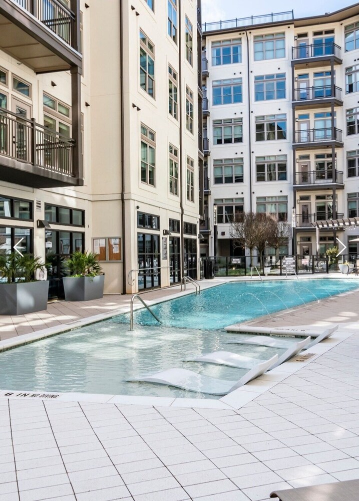 Center of Serenity, Minutes away from the Battery!