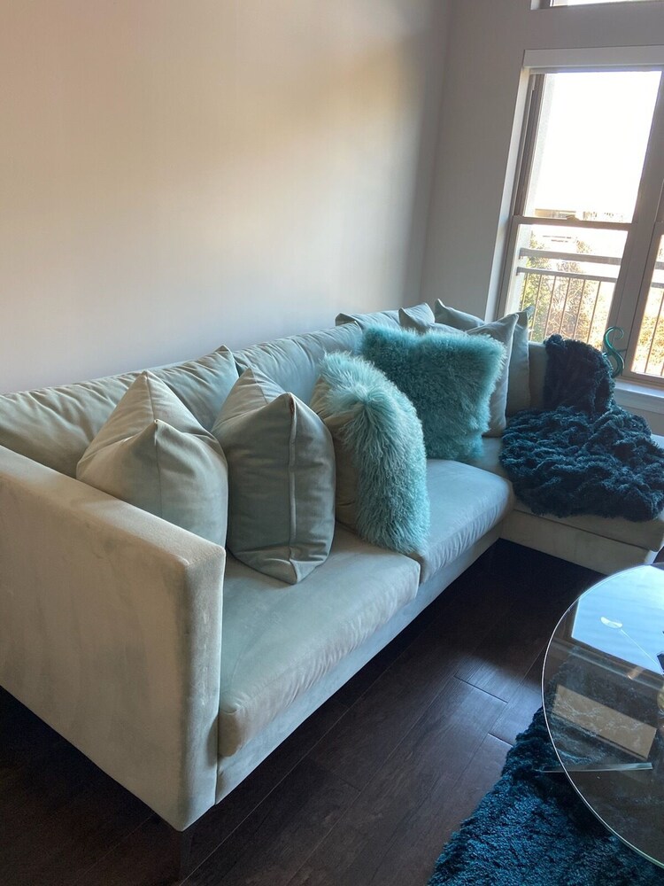 Center of Serenity, Minutes away from the Battery!