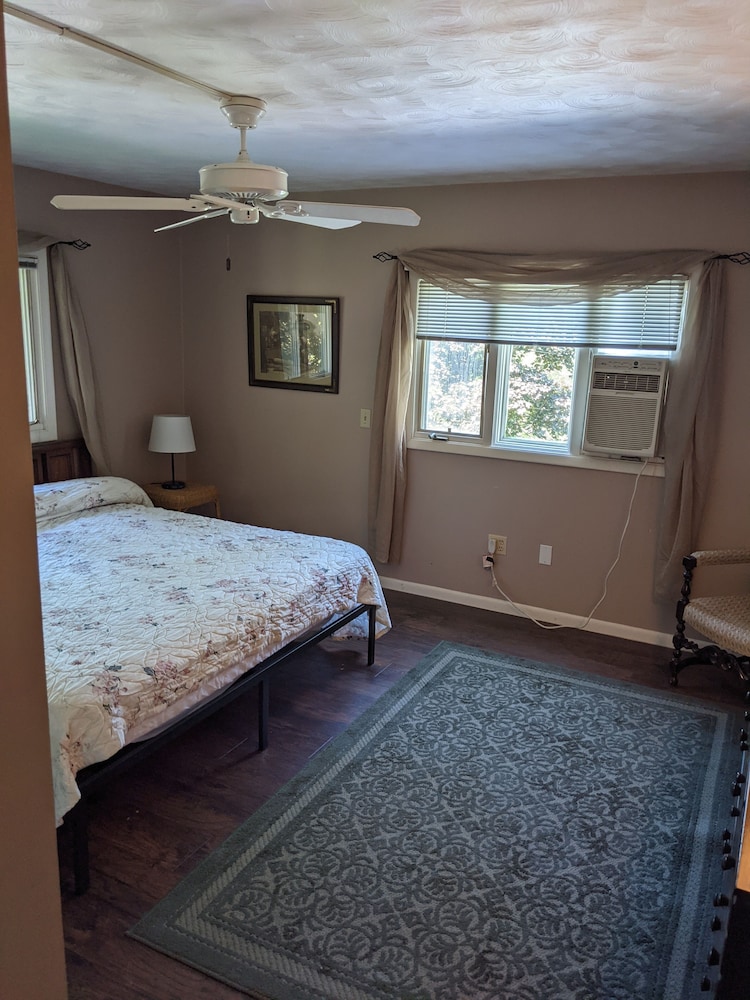 Best of Both worlds 25 steps from the North gate of world famous Chautauqua Inst Chautauqua Vrbo