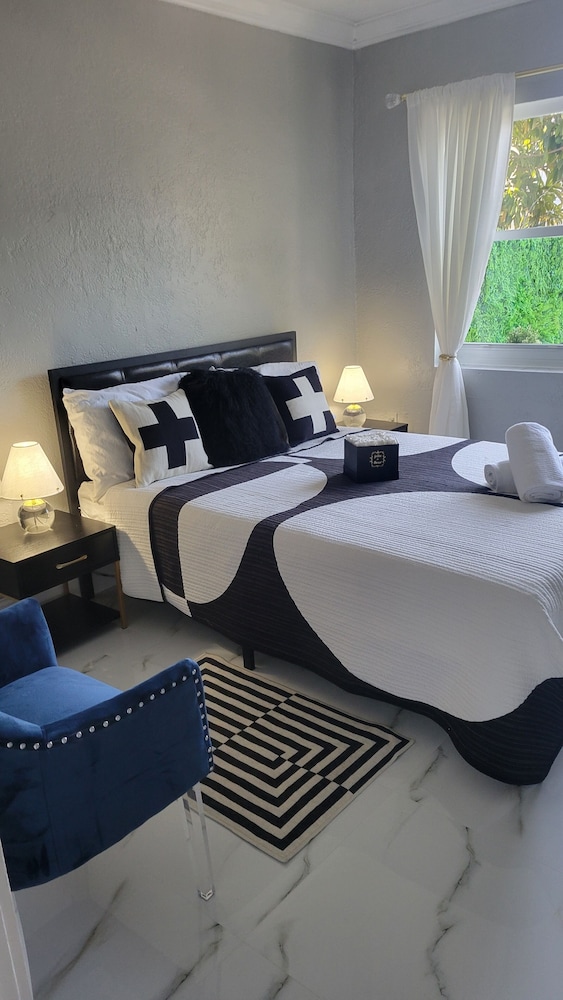 Luxurious Suite with a Beautiful Terrace