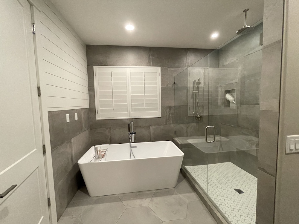 Gorgeous home with large kitchen and huge yard