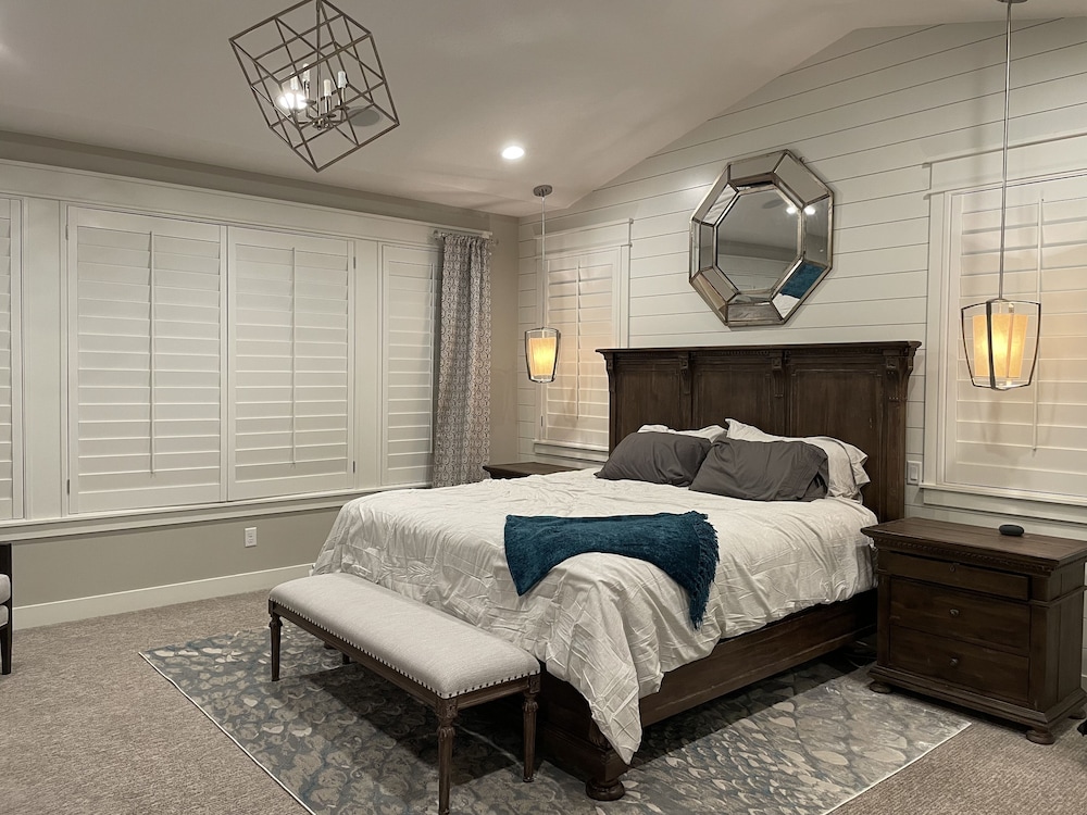 Gorgeous home with large kitchen and huge yard