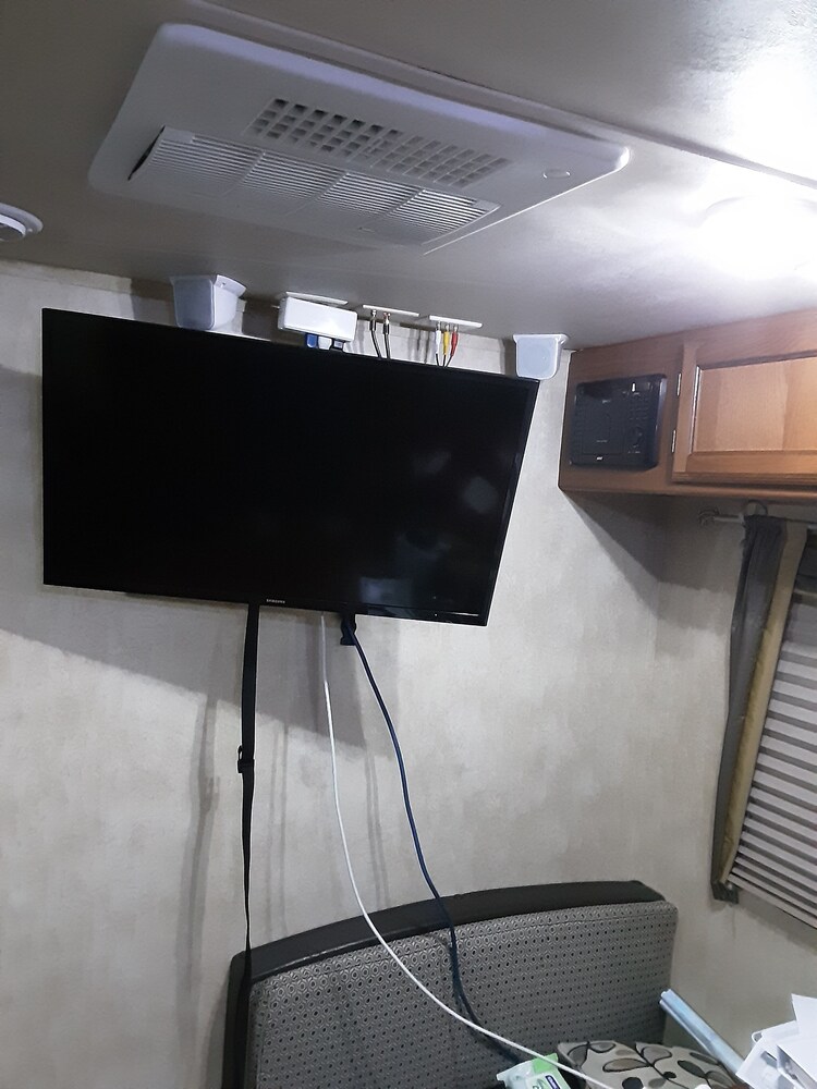 RV travel trailer 3.2 miles from Hayward Field Eugene Vrbo