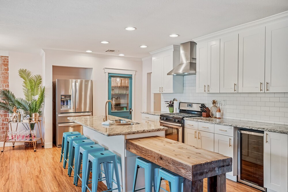 TropicanaCabana -HeatedPool- TikiBar-Gym