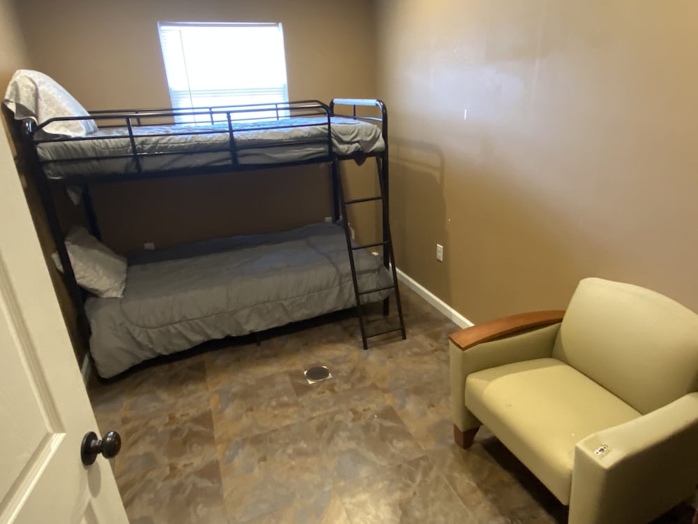 The House on the Hill - Blue Clouds Ozarks Resort