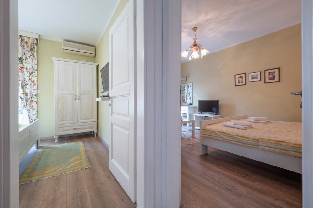 Marinero ApartmentsTwo bedroom apartment 7 Budva Vrbo