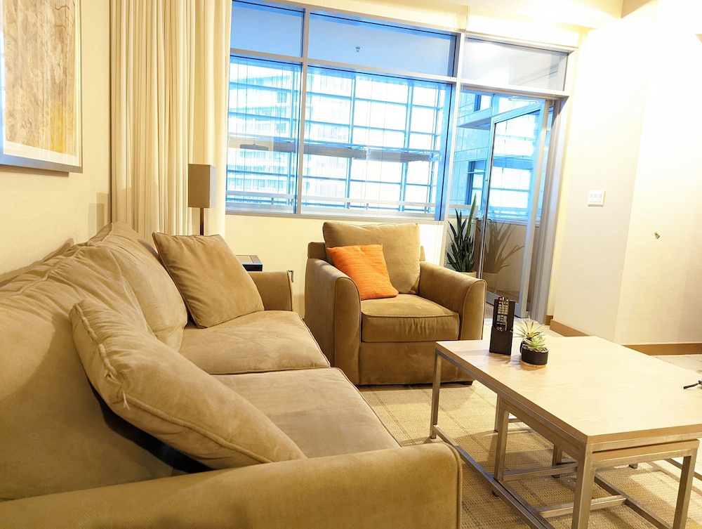 Ocean View Condo in Luxurious AKA Hotel - Close to Shopping, Dining, & Nightlife