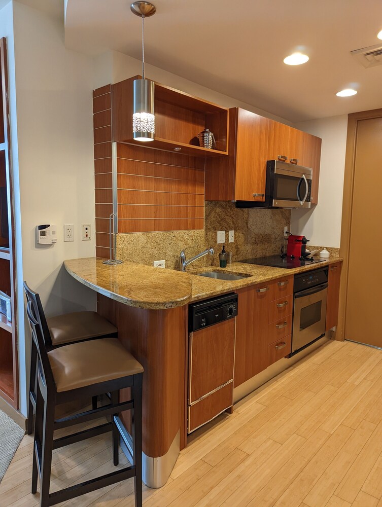 Ocean View Condo in Luxurious AKA Hotel - Close to Shopping, Dining, & Nightlife