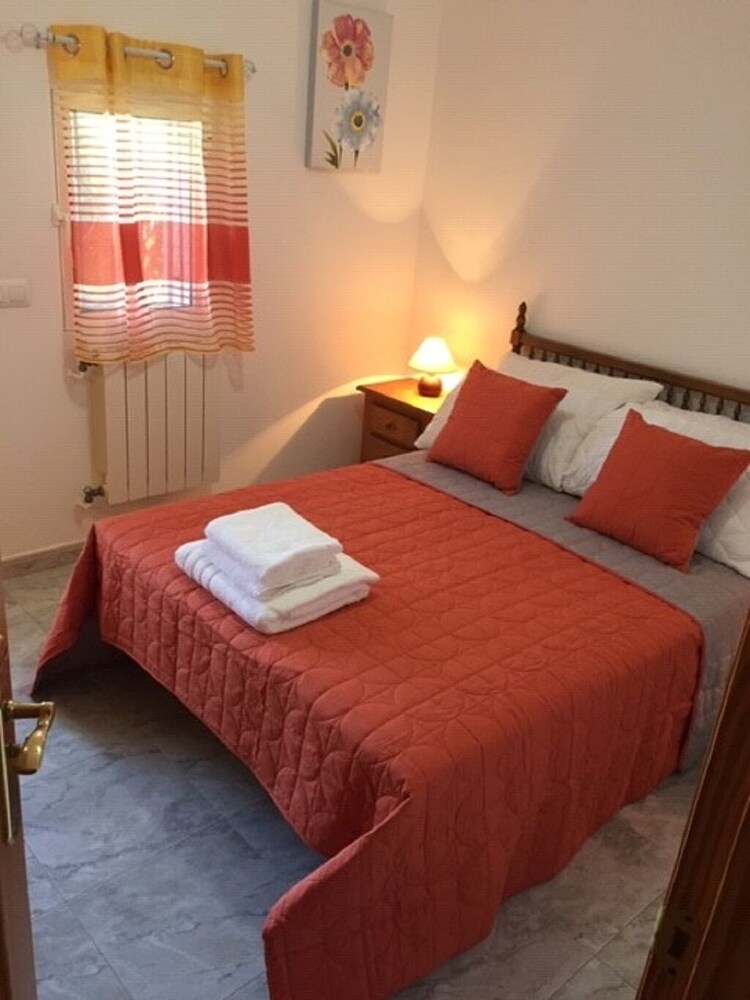 One Bed Apartment overlooking Jalon Valley Alcalali Vrbo